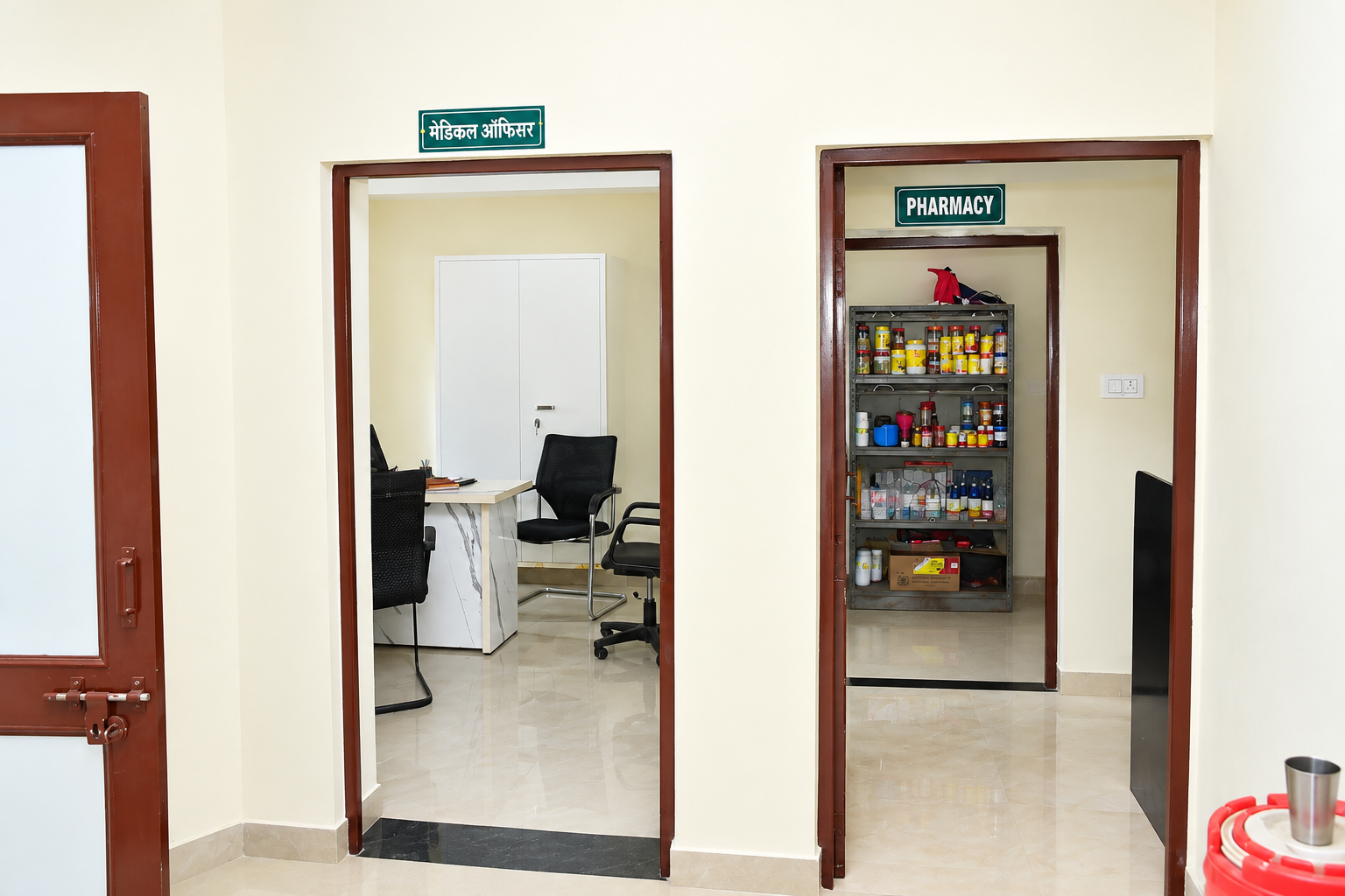 Clinical Hallway & Dispensing Unit